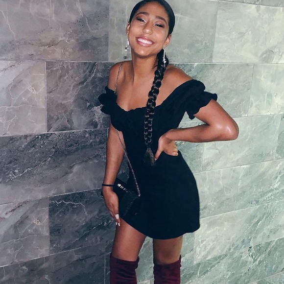 Dress - Picture 3 of 3